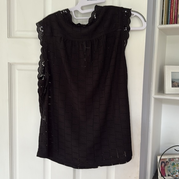 Eyelet shell - Picture 2 of 3